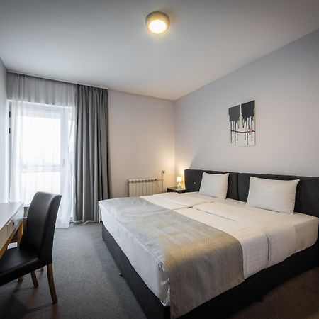 Bleecker Hotels Белград Экстерьер фото