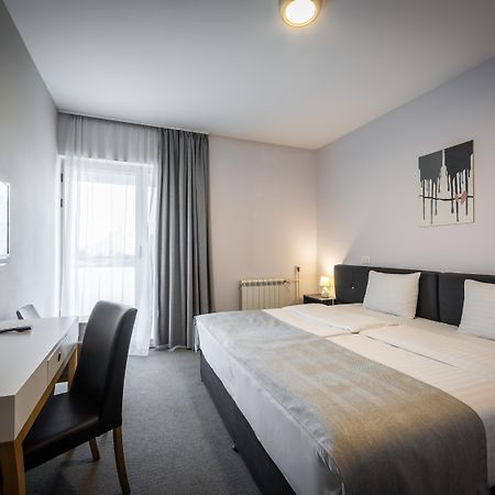 Bleecker Hotels Белград Экстерьер фото