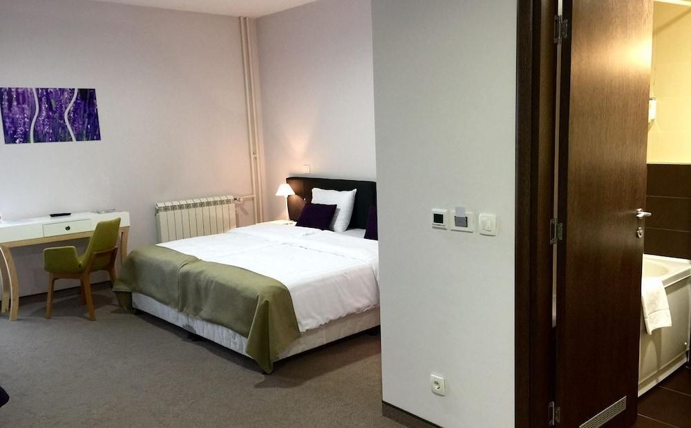 Bleecker Hotels Белград Экстерьер фото